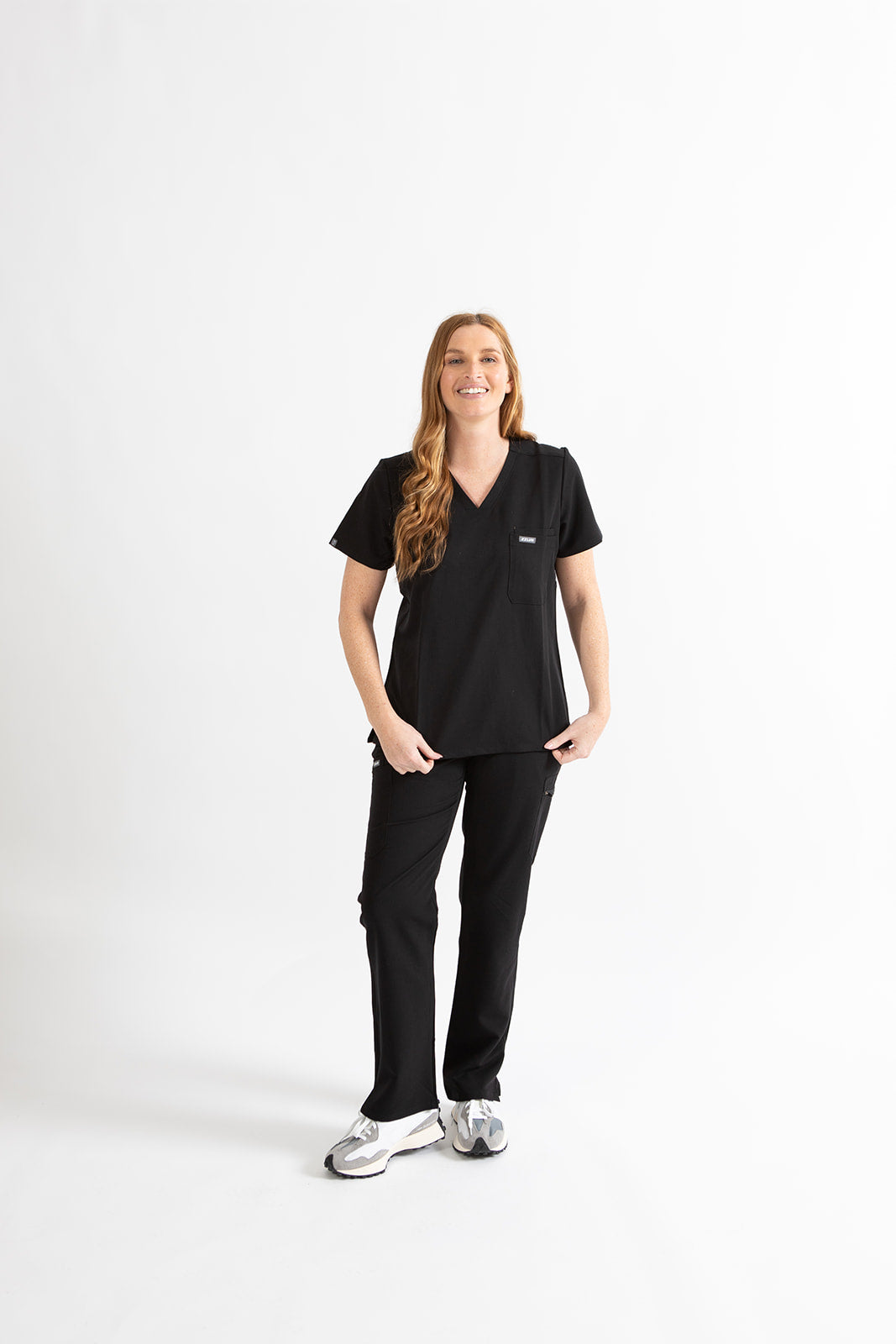 SUPER-SOFT CHEST-POCKETS WOMEN'S SCRUB TOP (BLACK)