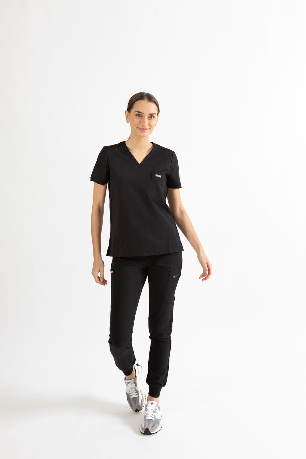 SUPER-SOFT CHEST-POCKETS WOMEN'S SCRUB TOP (BLACK)