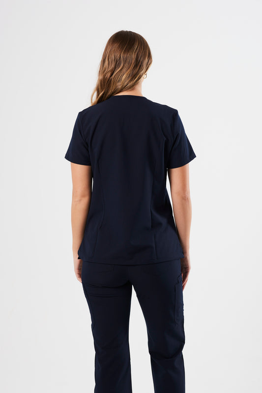 CLASSIC TWO-POCKET WOMEN'S SCRUB TOP (NAVY)