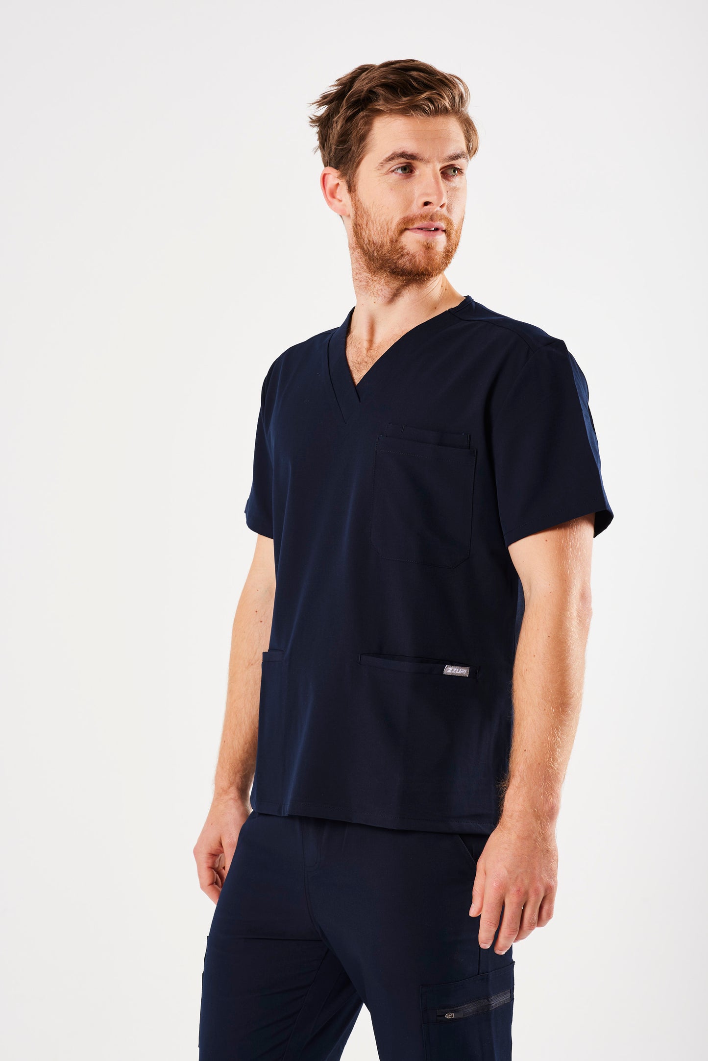 CLASSIC THREE-POCKET MEN'S SCRUB TOP (NAVY)