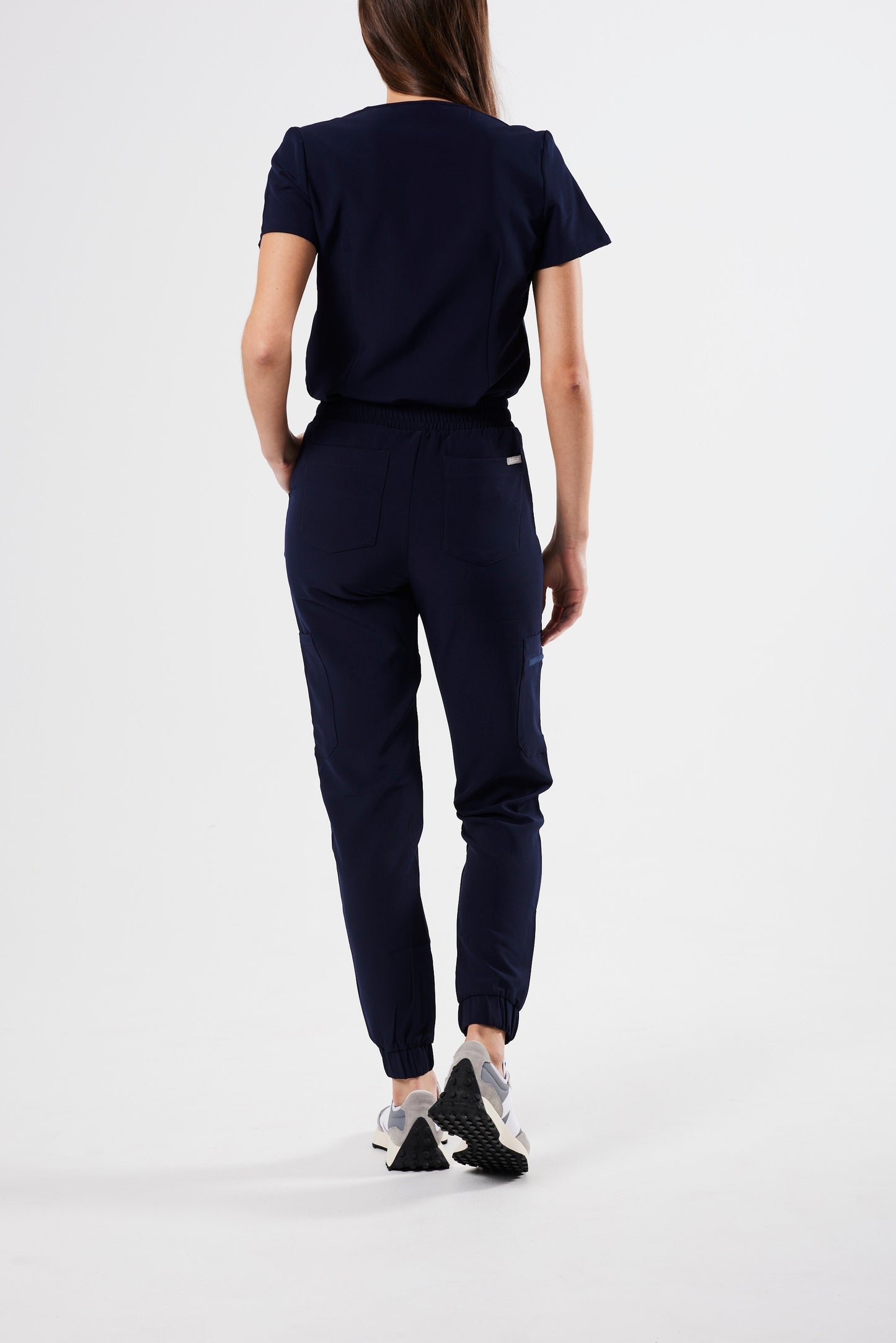 FLEX ONE-POCKET WOMEN'S SCRUB TOP (NAVY)
