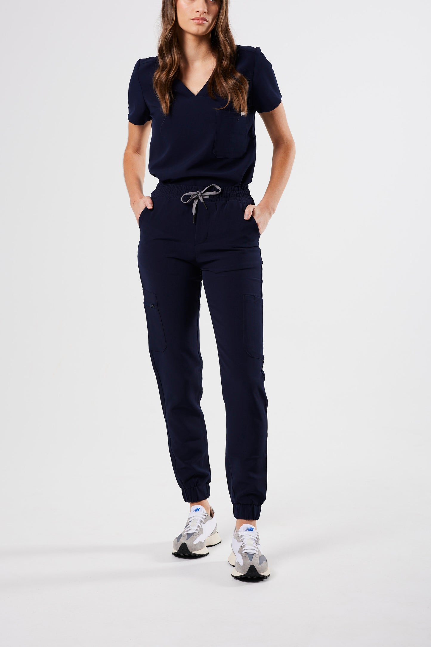FLEX ONE-POCKET WOMEN'S SCRUB TOP (NAVY)