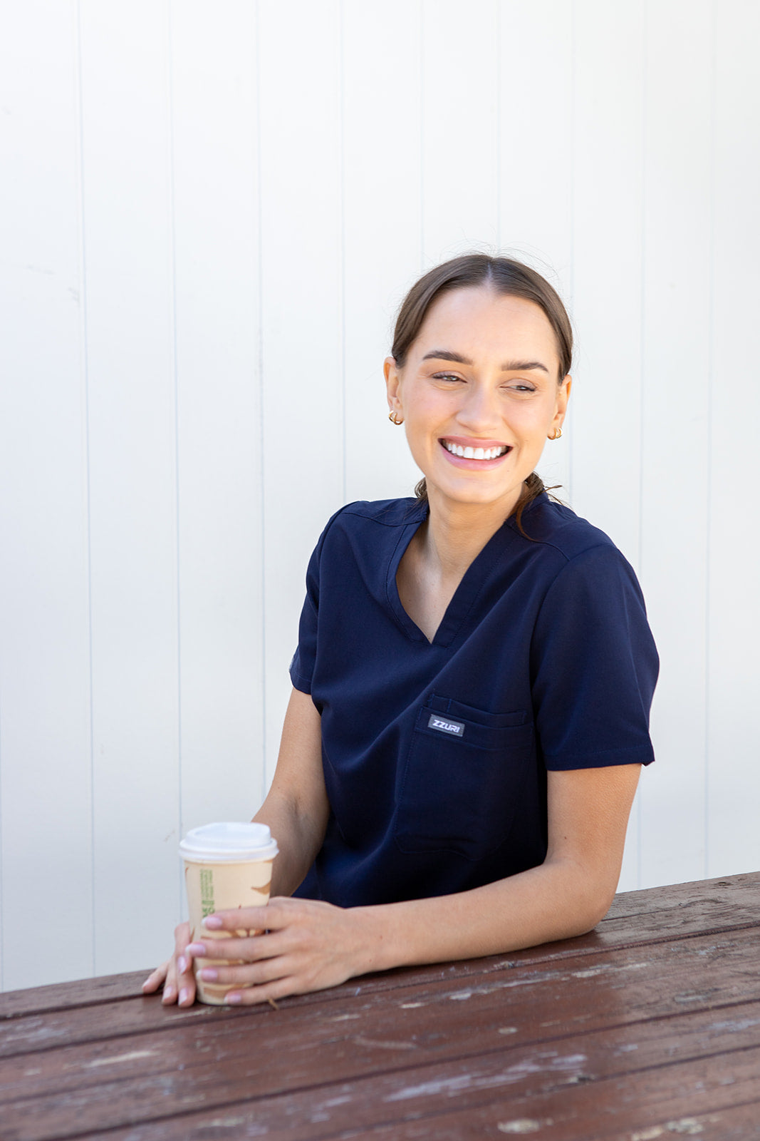 SUPER-SOFT CHEST-POCKETS WOMEN'S SCRUB TOP (NAVY)