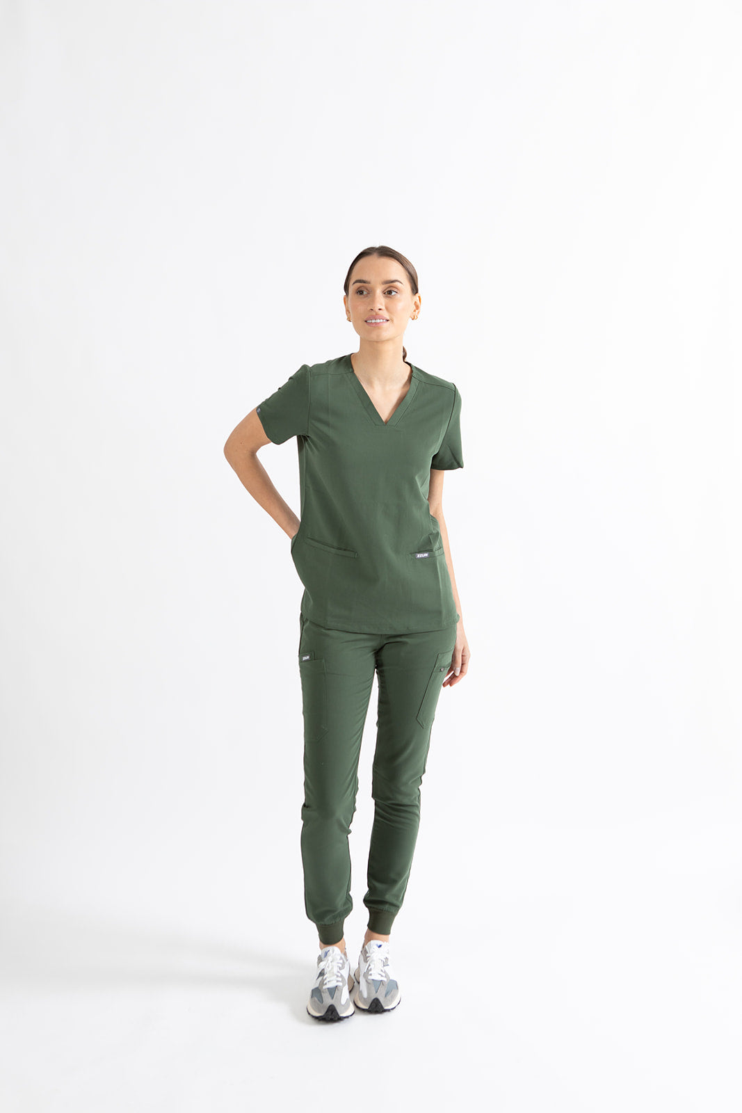 SUPER-SOFT THREE POCKET WOMEN'S SCRUB TOP (KHAKI GREEN)