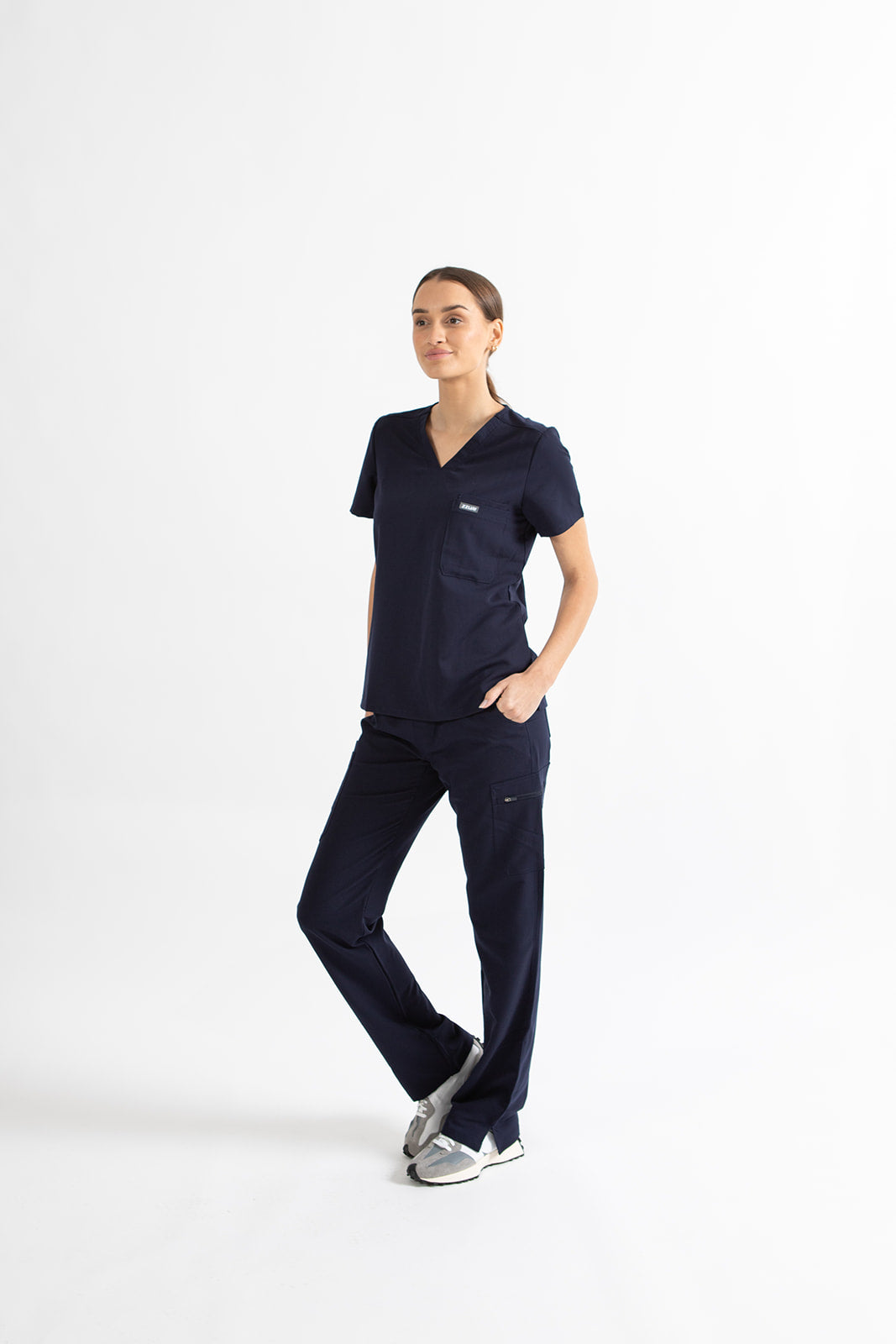 SUPER-SOFT CARGO WOMEN'S SCRUB PANTS (NAVY)