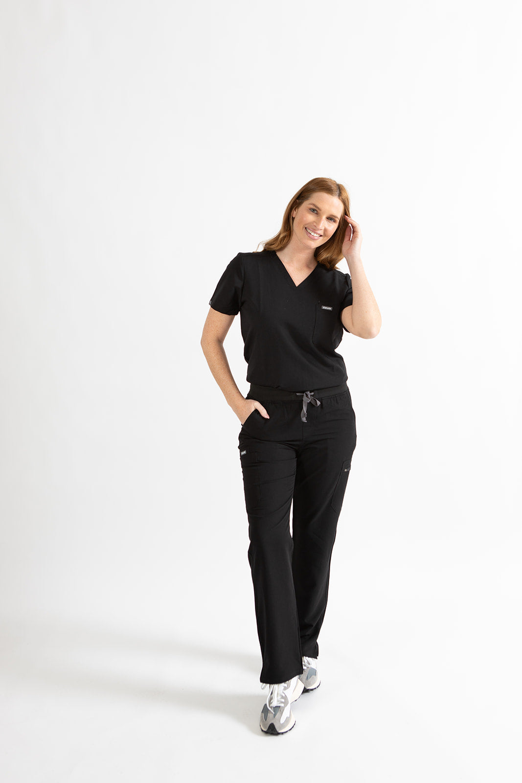 SUPER-SOFT CARGO WOMEN'S SCRUB PANTS (BLACK)