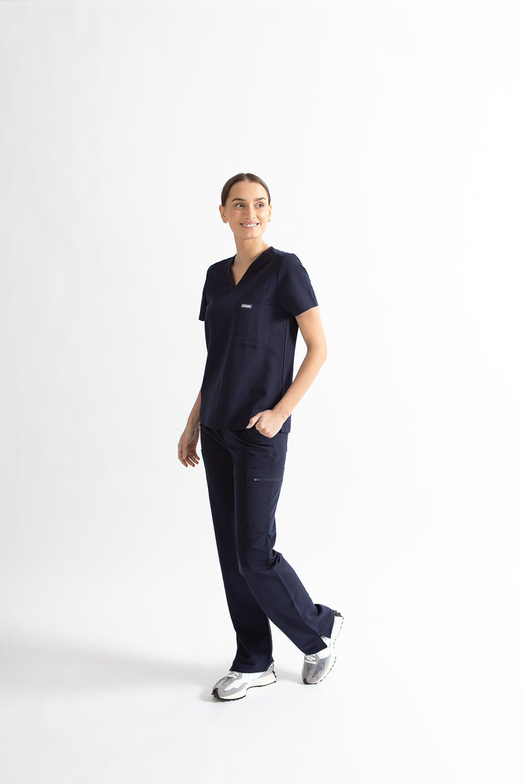 SUPER-SOFT CARGO WOMEN'S SCRUB PANTS (NAVY)