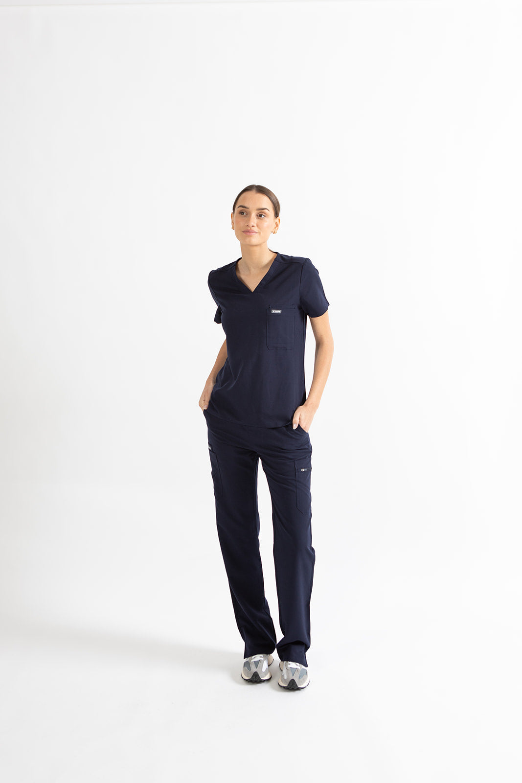 SUPER-SOFT CARGO WOMEN'S SCRUB PANTS (NAVY)