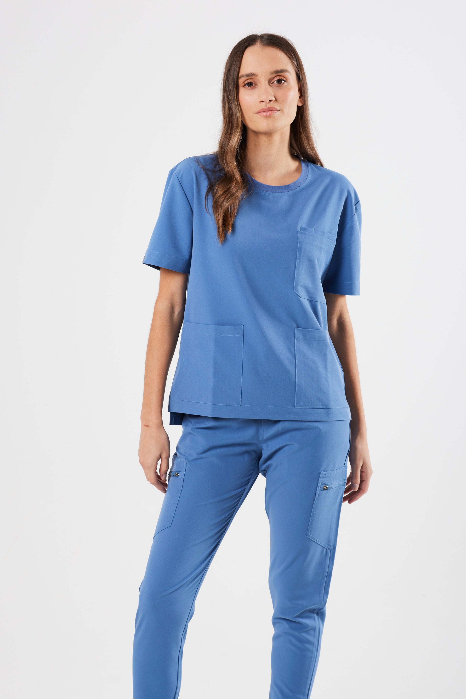 CLASSIC CREW NECK WOMEN'S SCRUB TOP (CEIL BLUE) – Zzuri Medical Scrubs