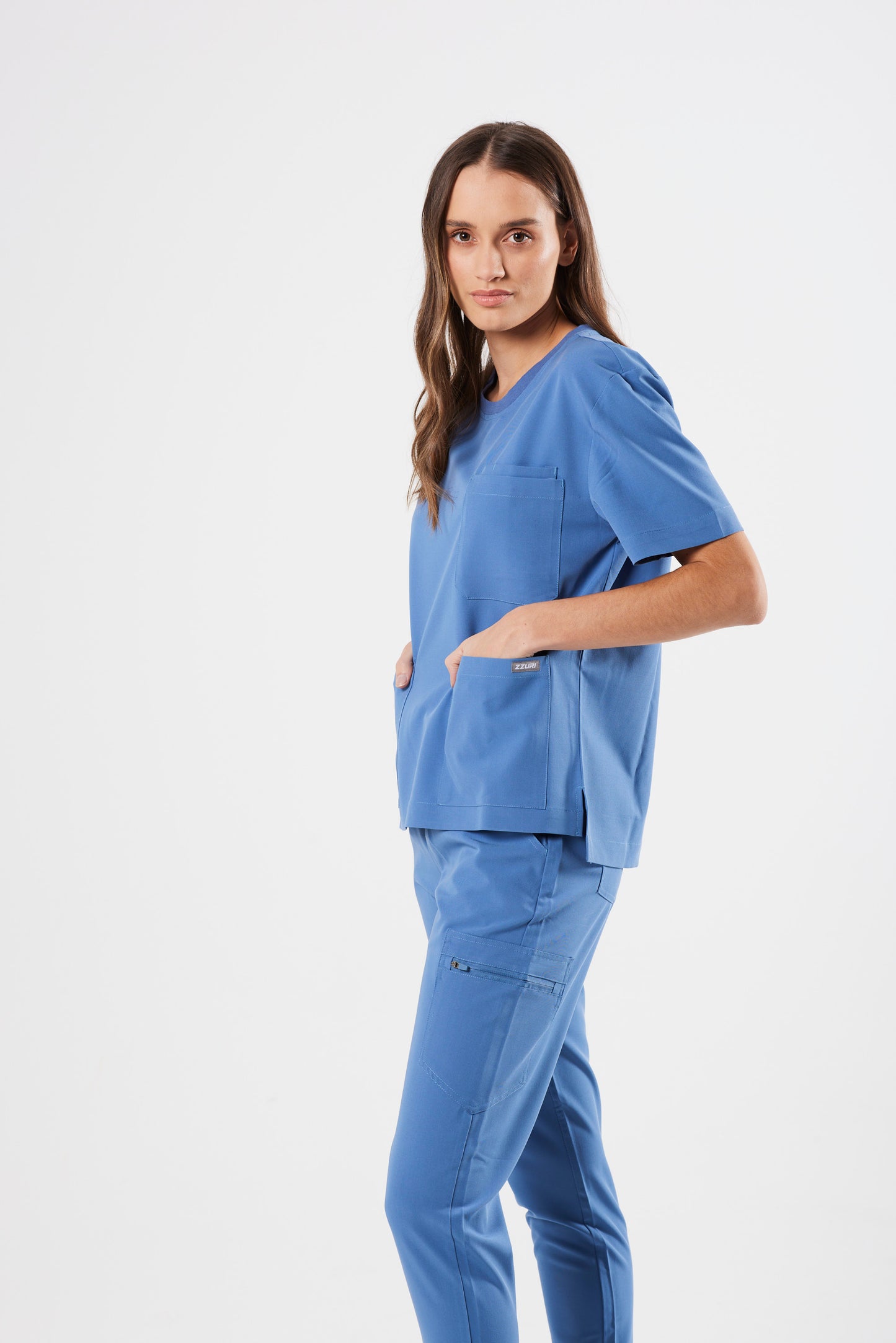 CLASSIC CREW NECK WOMEN'S SCRUB TOP (CEIL BLUE) – Zzuri Medical Scrubs