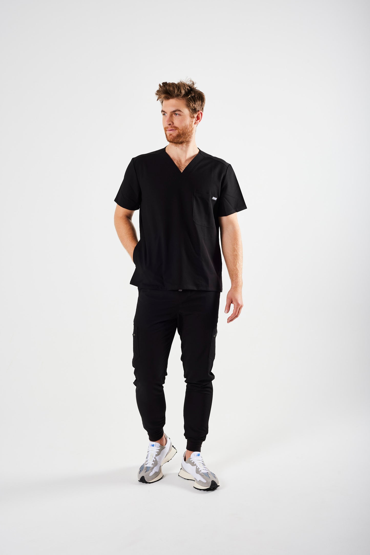 CLASSIC V-NECK WITH SIDE POCKETS MEN'S SCRUB TOP (BLACK) - NEW ARRIVALS